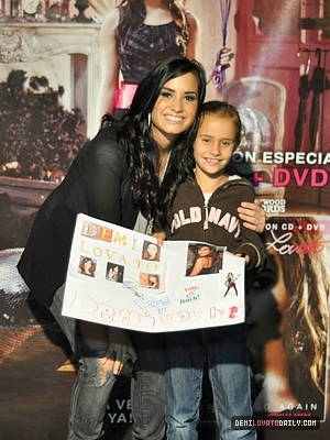 normal_063 - MAY 25TH - Coliseo El Campin - Bogota Colombia MeetANDGreets