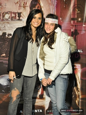 normal_067 - MAY 25TH - Coliseo El Campin - Bogota Colombia MeetANDGreets