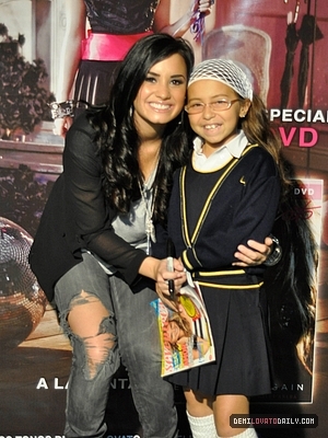 normal_125 - MAY 25TH - Coliseo El Campin - Bogota Colombia MeetANDGreets