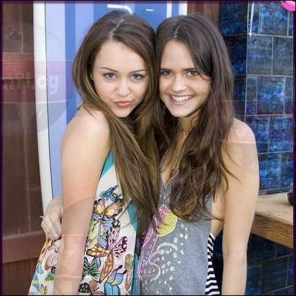 QTOHYDMJOANYINAQHCW - club miley-toate pozele mele cu miley si cu hannah