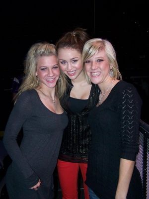 20734614_EPMAFEPLJ - club miley-toate pozele mele cu miley si cu hannah