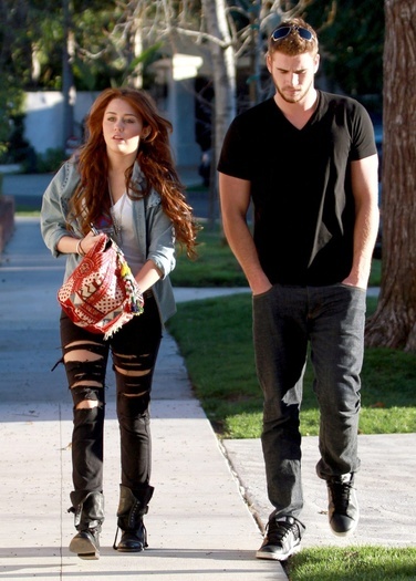 12006340_NSYUSGBFP - club miley-toate pozele mele cu miley si cu hannah