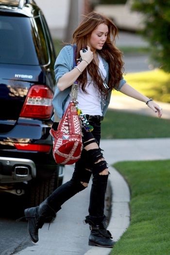 12006364_EKYTVPGTC - club miley-toate pozele mele cu miley si cu hannah