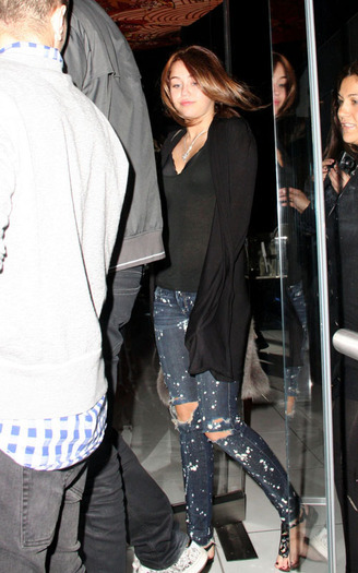 12002105_IJJMSABPR - club miley-toate pozele mele cu miley si cu hannah