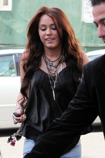 12001375_EPEGVSNMW - club miley-toate pozele mele cu miley si cu hannah