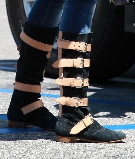 18295190_EPIVQIPBD - club miley-toate pozele mele cu miley si cu hannah