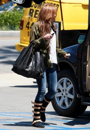 18295202_VMZCMUZHT - club miley-toate pozele mele cu miley si cu hannah