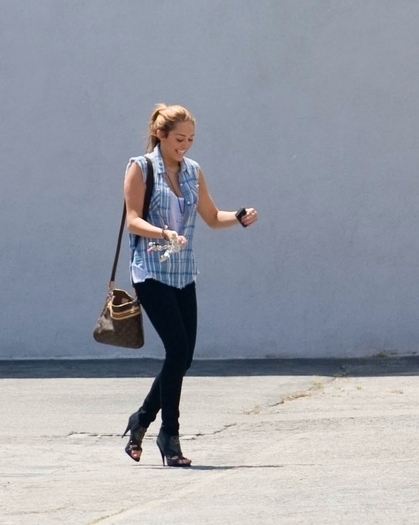 17468275_BOXFQLRXE - club miley-toate pozele mele cu miley si cu hannah