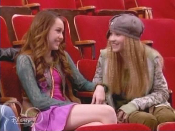 QMWJCVAFMQQFPQQRQXE - club miley-toate pozele mele cu miley si cu hannah