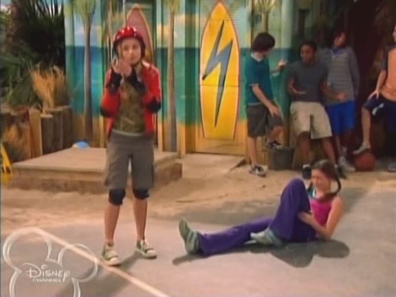 UTFHNKRGTYAWZKQTLXC - club miley-toate pozele mele cu miley si cu hannah