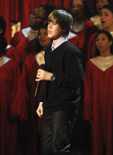  - Justin Sings for Obama