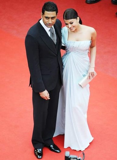 aishwarya-rai-abhishek-bachchan-at-cannes-4 - Aishwarya Rai