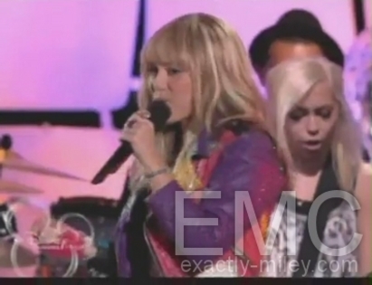 normal_YouTube_-_Hannah_Montana_-_Let_s_Do_This_OFFICIAL_Music_Video_(HQ)_flv0024 - Hannah Montana Lets Do This Music Video-00