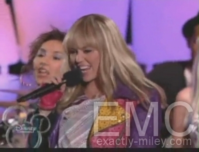 normal_YouTube_-_Hannah_Montana_-_Let_s_Do_This_OFFICIAL_Music_Video_(HQ)_flv0035 - Hannah Montana Lets Do This Music Video-00