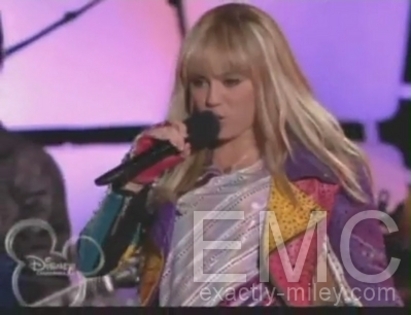 normal_YouTube_-_Hannah_Montana_-_Let_s_Do_This_OFFICIAL_Music_Video_(HQ)_flv0036 - Hannah Montana Lets Do This Music Video-00