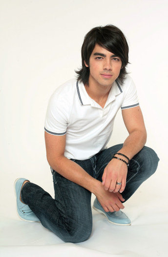 59922_108530385873054_100001482785675_71061_6209014_n - Joe Jonas