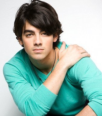 61550_108530215873071_100001482785675_71041_4105399_n - Joe Jonas