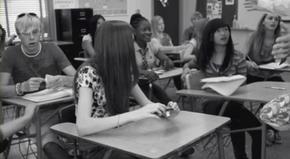 normal_Ordinary_Girl_m4v_000055847