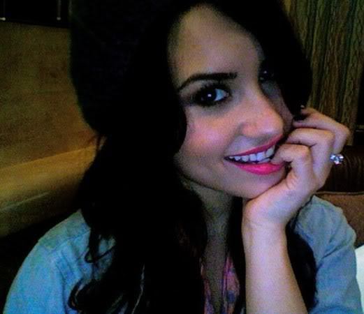 Demi_94 - Demi Lovato