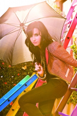 normal_7eac04bb3a10_ - Demi Lovato