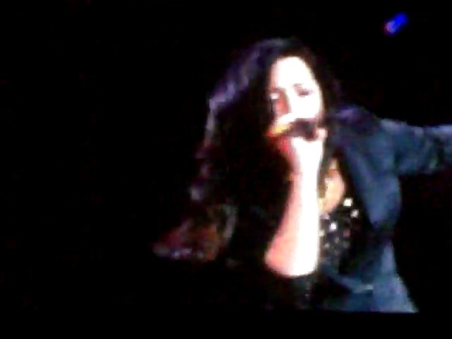 bscap0104 - demi lovato remeber december 3 7 2010