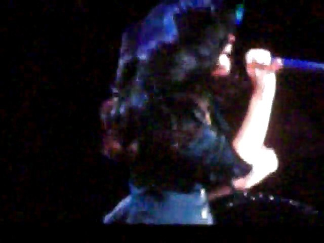 bscap0105 - demi lovato remeber december 3 7 2010