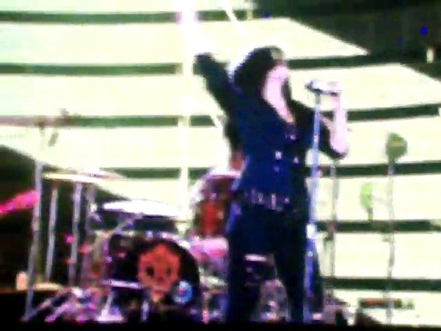 bscap0114 - demi lovato remeber december 3 7 2010