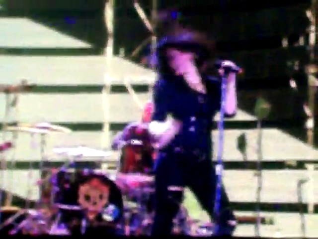 bscap0115 - demi lovato remeber december 3 7 2010