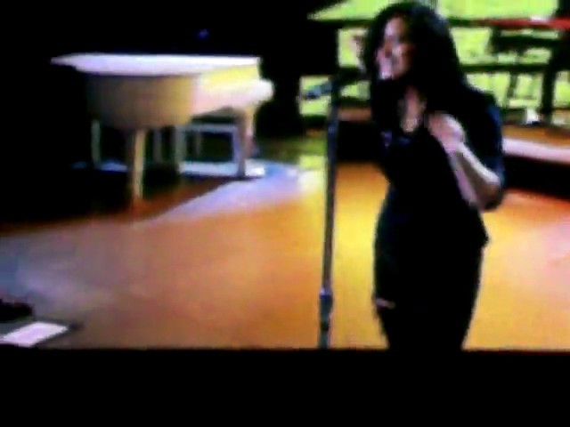 bscap0128 - demi lovato remeber december 3 7 2010