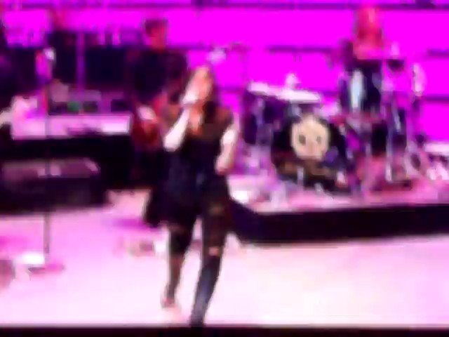 bscap0147 - demi lovato remeber december 3 7 2010