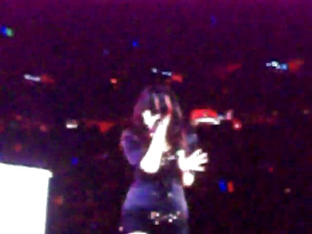 bscap0156 - demi lovato remeber december 3 7 2010