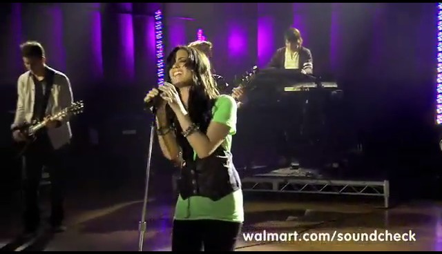 bscap0078 - demi lovato remember december wallmart