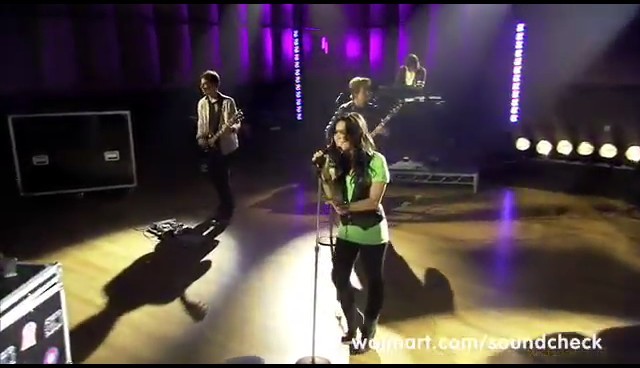 bscap0143 - demi lovato remember december wallmart