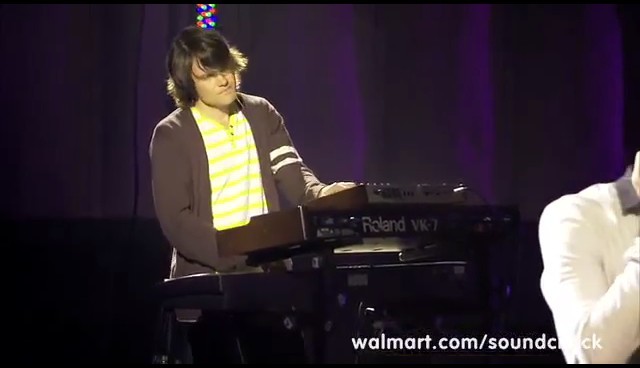 bscap0200 - demi lovato remember december wallmart