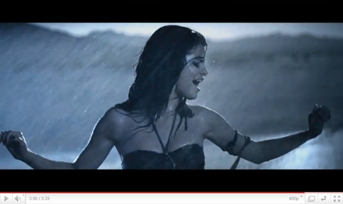 874385y5r - selena gomez