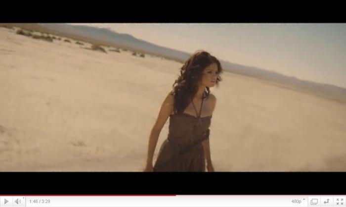 ertgyuikop; - selena gomez