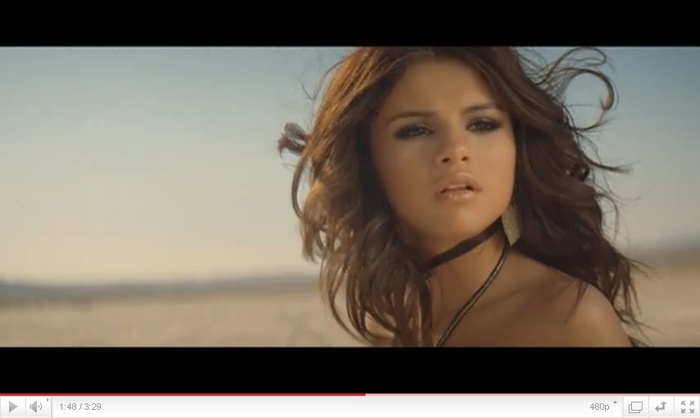 ertyuiop[ - selena gomez