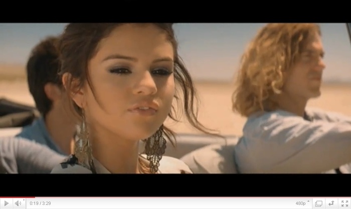 iluoop - selena gomez