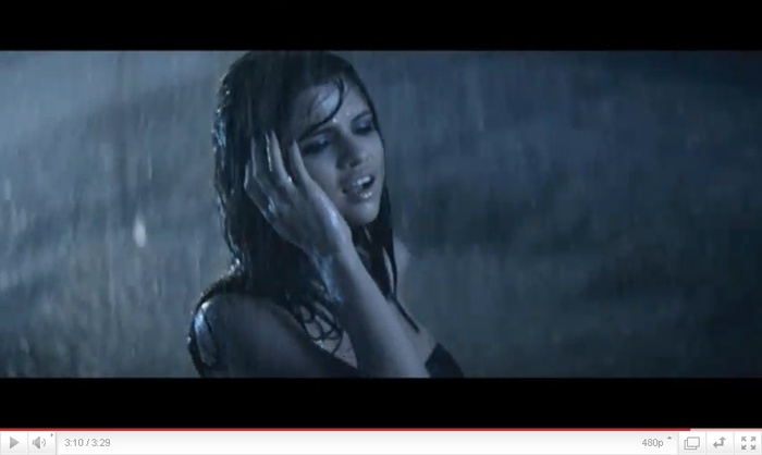 uu349t - selena gomez