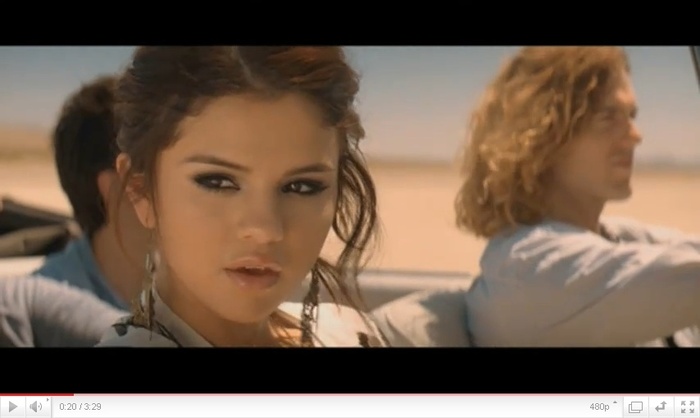 uyoig - selena gomez