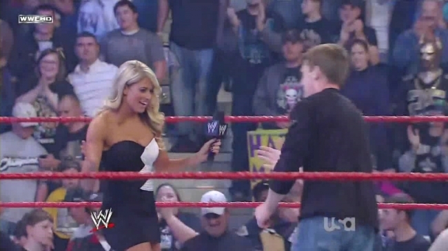 normal_WWE_Raw_02_08_10_Kelly_Kelly_Bella_Twins_720p_AC3_5_1_XviD_avi_000069102 - Kelly Row 8 febroarie 2010