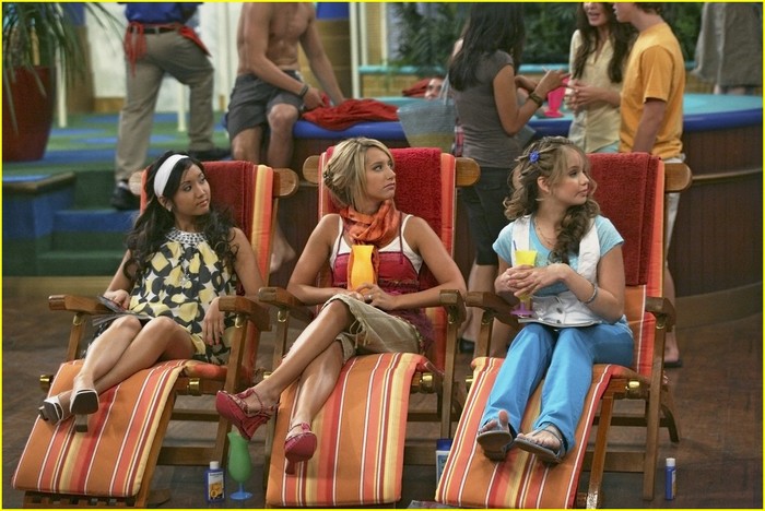 ashley-tisdale-suite-life-on-deck-10 - zack and cody on deck