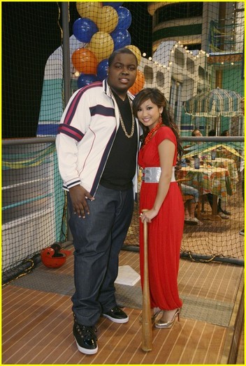 sean-kingston-suite-life-13 - zack and cody on deck