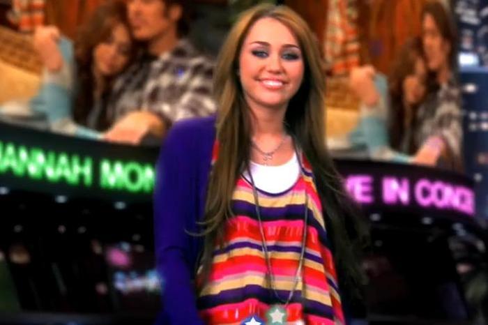 -Miley-miley-cyrus-16044183-703-468