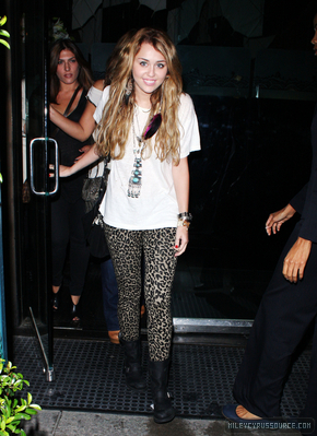 normal_004 - Miley Cyrus outside of Mr Chows in Beverly Hills-00