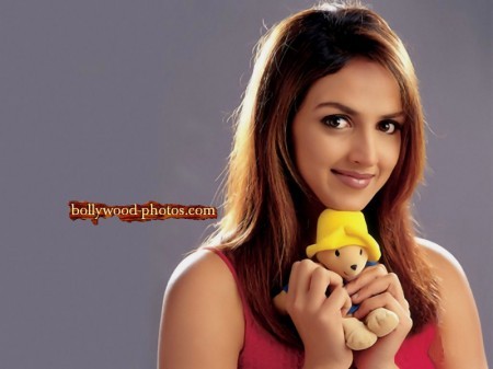 esha-deol800-450x337 - Esha Deol