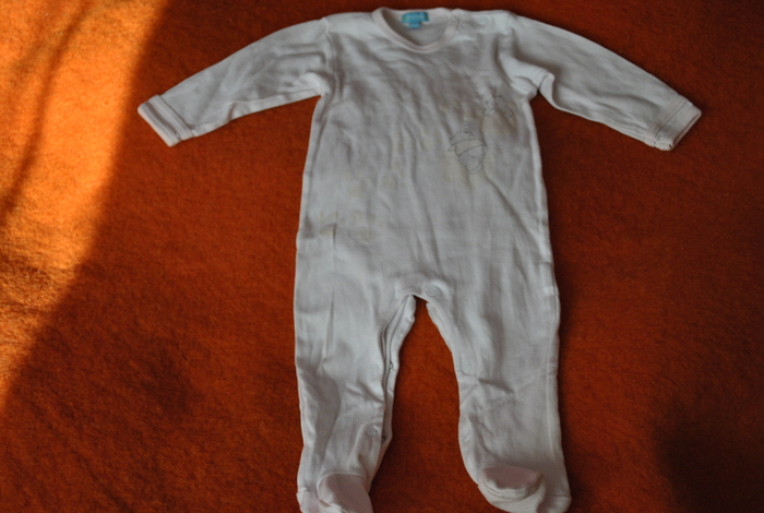 Pijamale Kiwi 12-18 l - 15 lei - Hainele fetitei mele 0-2 ani