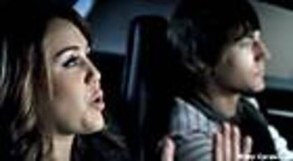miley-cyrus_COM-flyonthewall-cap0755 - Cateva poze cu Miley Cyrus