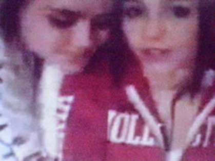 KUFQTZKTJFDAZAWPFLW - Cateva poze cu Miley Cyrus