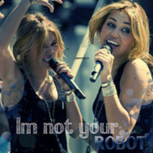 22189698_ZQQLVHMSI - catev apoze cu miley